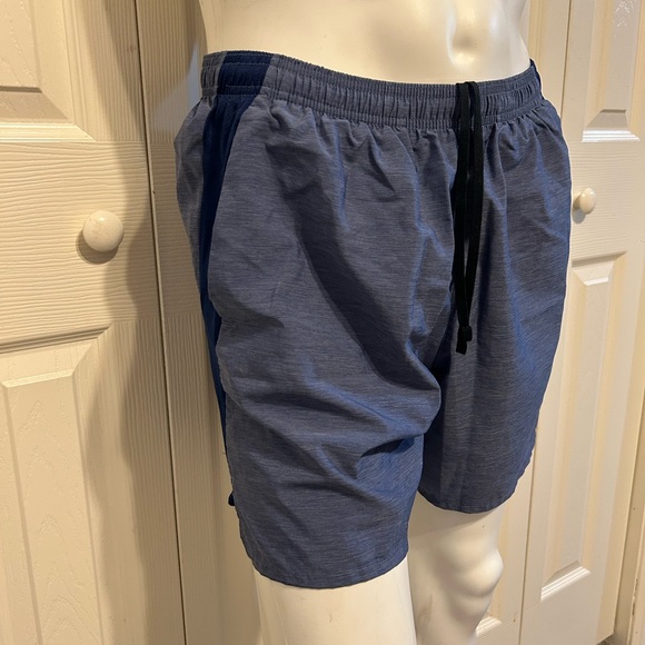 Nike Challenger Shorts 7" BF Dri-Fit Large Men - Picture 10 of 10